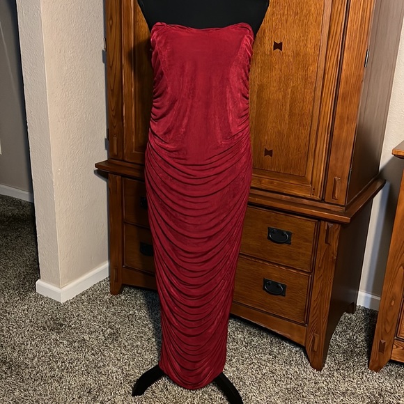 Fashion Nova All Ruched and Ready Midi Dress - Picture 3 of 5